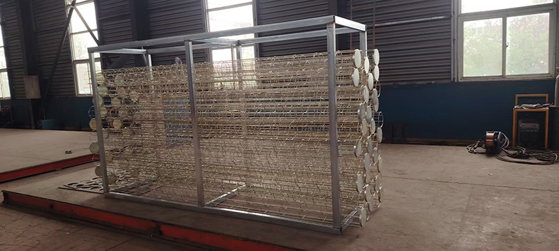 Qingdao Star Machine a expediat cuștile cu filtru pentru clientul Mauritania