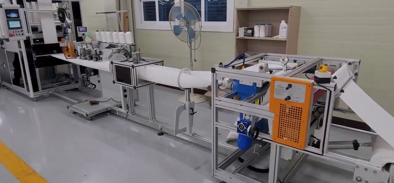 Star Machine folosește mașini de cusut automate pentru a produce pungi filtrante și pentru a îmbunătăți eficiența