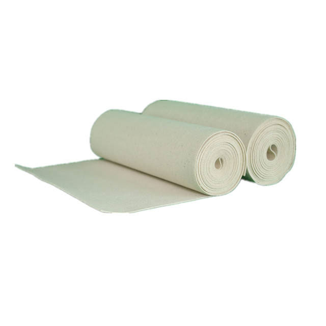 Beneficiuni colectează pânză de filtru